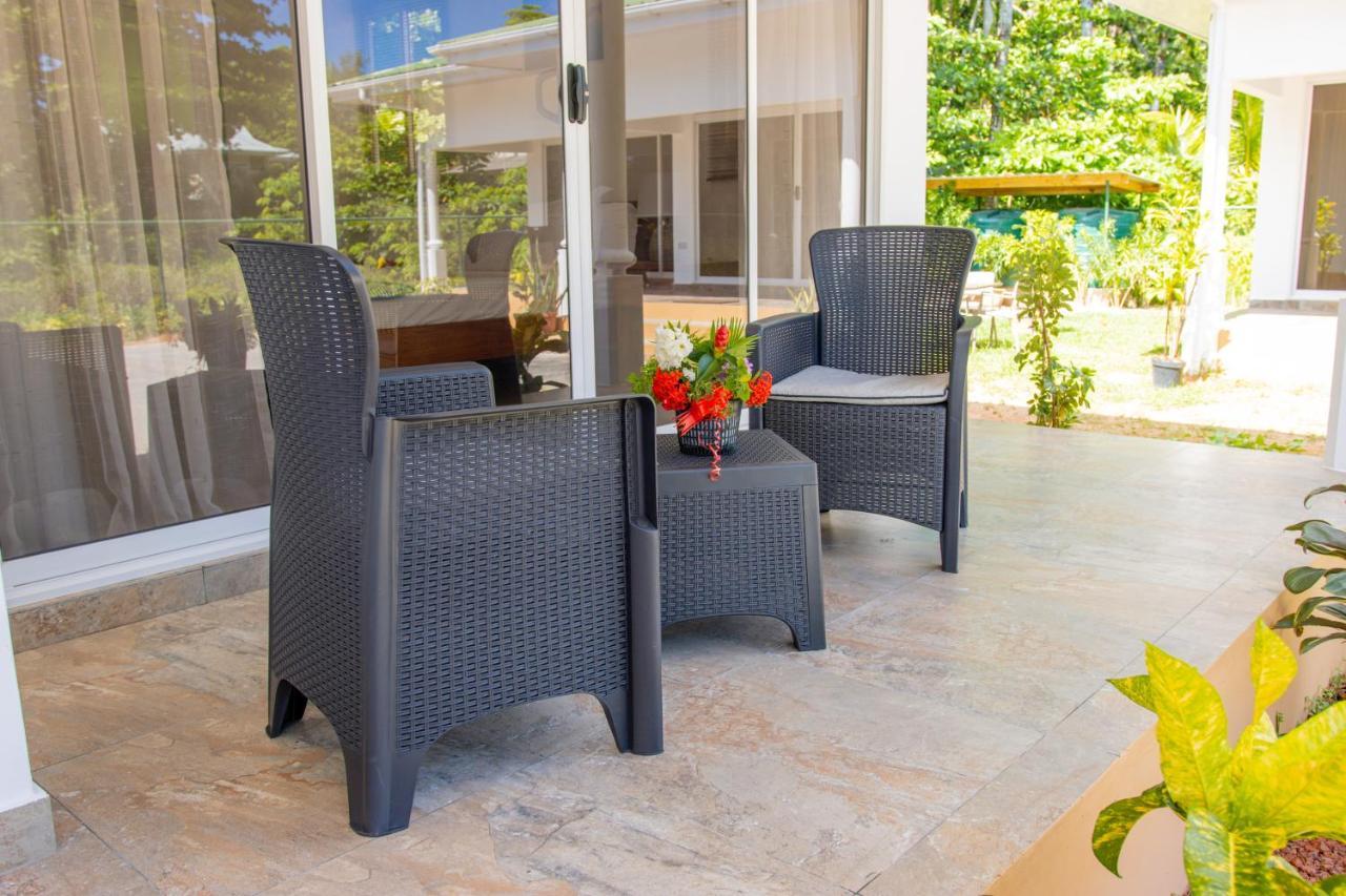 Macmillan'S Holiday Villas Grand Anse  Exterior foto