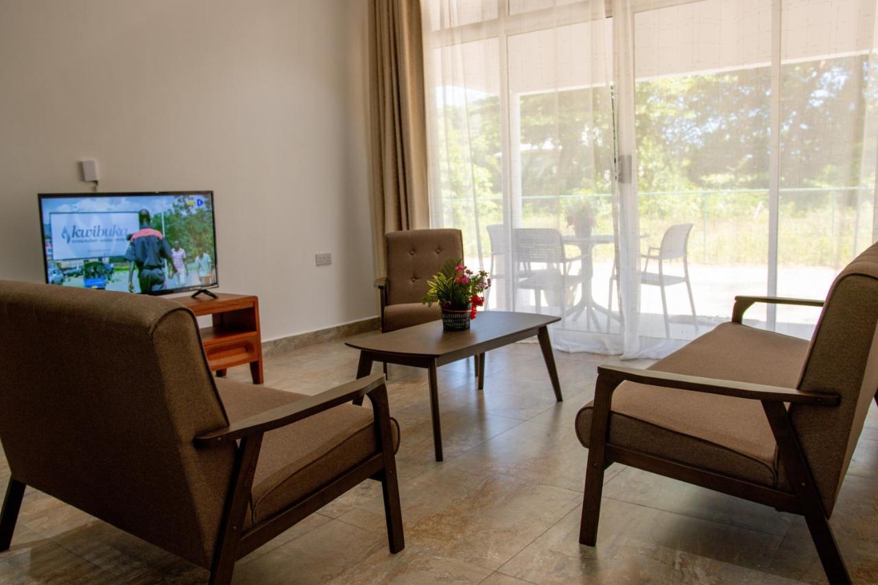Macmillan'S Holiday Villas Grand Anse  Exterior foto