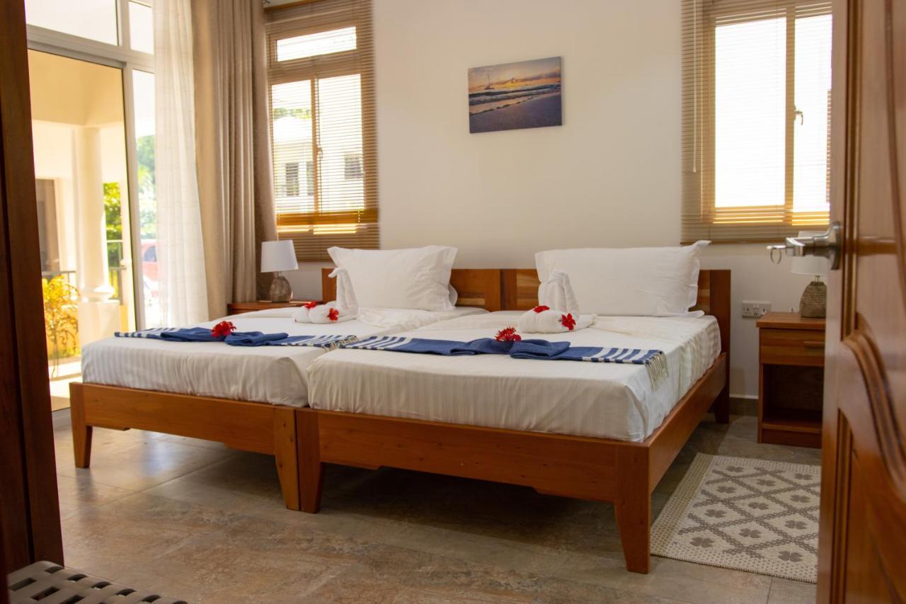 Macmillan'S Holiday Villas Grand Anse  Exterior foto